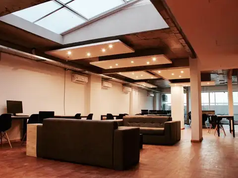 Oficina Monoambiente con 7 baños