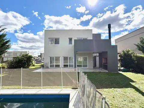 Venta | Casa familiar en Acacias, Puertos | 3 dormitorios   pileta