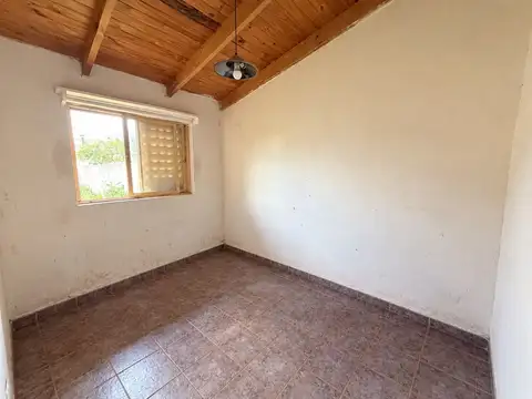 Casa 3 ambientes con 1 baño