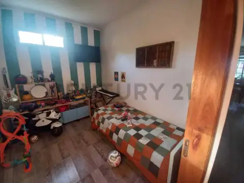 Santa Fe 200, Piso 0