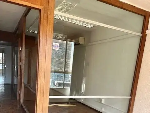 Oficina Monoambiente con 7 baños
