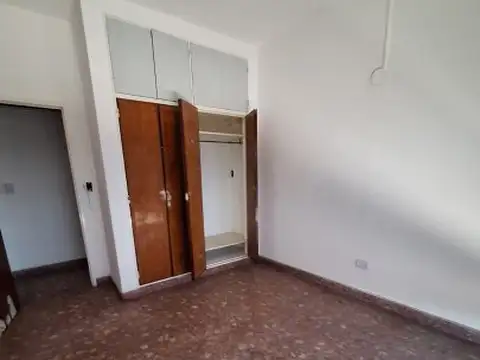 Depto Tipo Casa en Venta 48 años