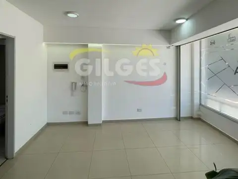 Oficina 10 ambientes con 4 baños