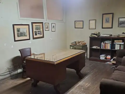 USO EXCLUSIVO APTO PROFESIONAL 9 AMBIENTES MONSERRAT VENTA