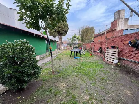 CASA EN VENTA 4 AMBIENTES TEMPERLEY + DEPARTAMENTO