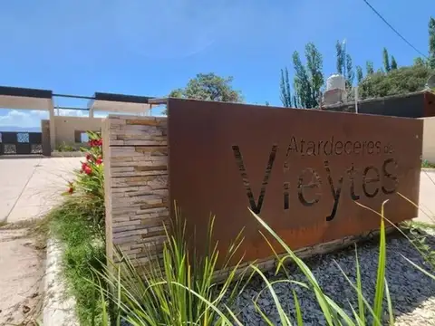GRAN TERRENO 900M2 BARRIO ATARDECERES DE VIEYTES
