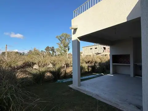 Casa en Alquiler de 3 dormitorios
