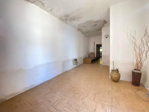 Casa 4 ambientes con 1 baño