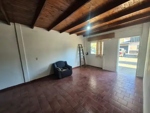 Depto Tipo Casa en Alquiler de 2 ambientes