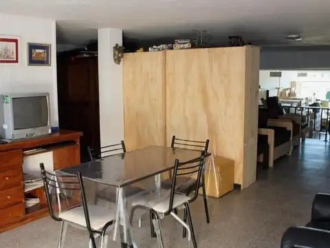 Local en Venta en Miramar, USD 240.000