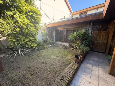 Casa 3 ambientes con 2 baños