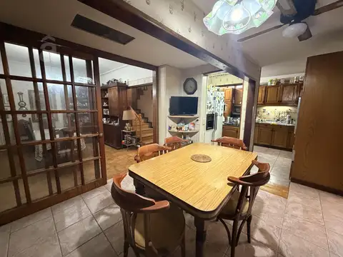 Casa en Venta en San Andrés - Tres Ambientes - Próxima a estación de trenes.