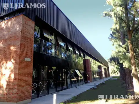 Depósito en Alquiler en  Pilar