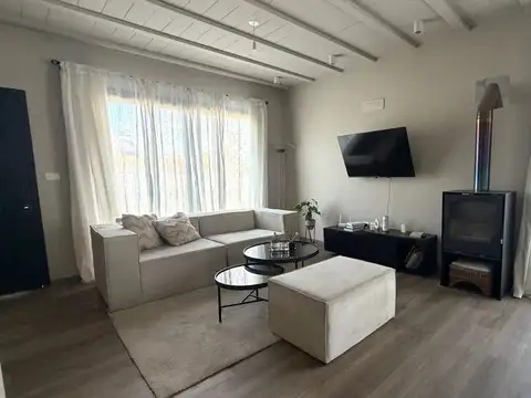 Casa en Alquiler de 3 dormitorios