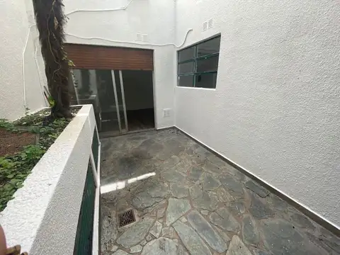 VENTA MONOABIENTE CON PATIO EN SAN ISIDRO CENTRO