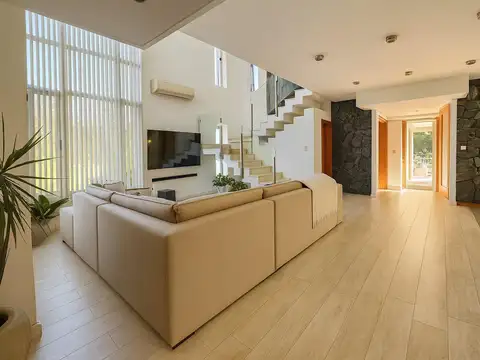 Casa en Venta en Ibarlucea, USD 480.000