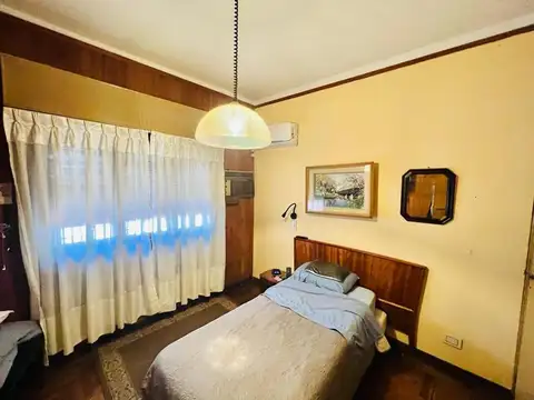 CASA 6 AMB. EN VENTA - RAMOS MEJÍA