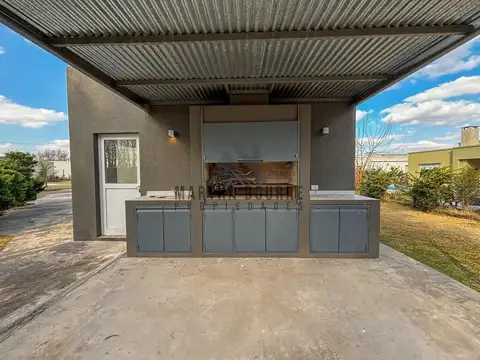 Casa  en Venta en Los Arces, La Cañada de Pilar, Pilar