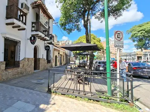 Av. Sarmiento 400