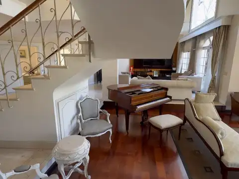 VENTA CASA 8 AMBIENTES CLUB SAN DIEGO