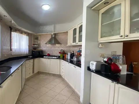 Casa en Alquiler en Country Club Banco Provincia, USD 1.200