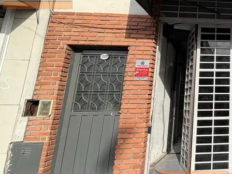 Oficina 16 m² en PA p/ escalera - Tablada