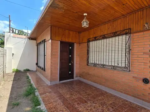 Casa americana 3 ambientes en alquiler en Ituzaingo Norte