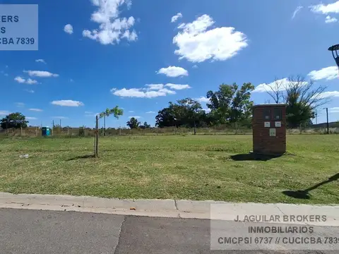 Terreno en Venta 30  mts Fondo