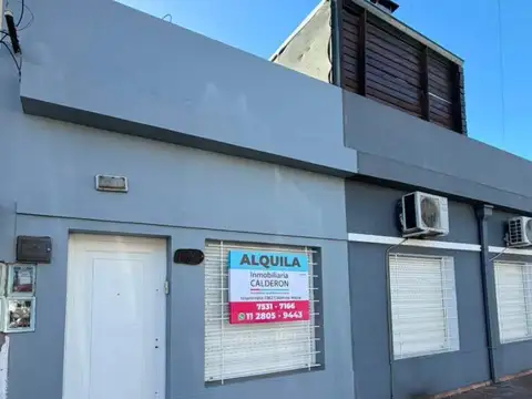 Departamento de 1 ambiente al frente con patio sin expensas