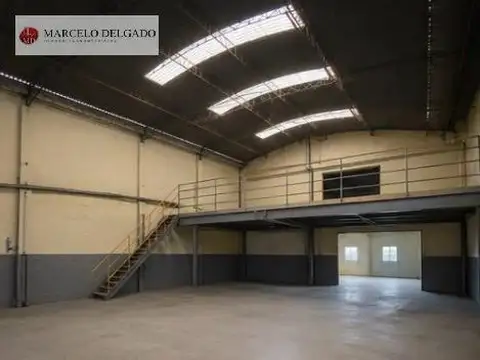 Depósito - Galpón de 1150 m2  en Gerli - Avellaneda - ALQUILER