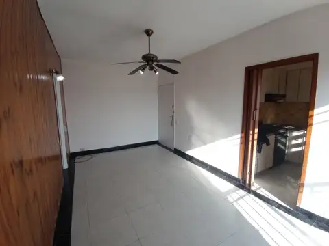 Acceso A Fondo de la Legua 2400 , Piso 7