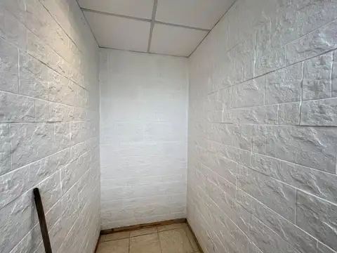 Casa en Alquiler con 2 cocheras