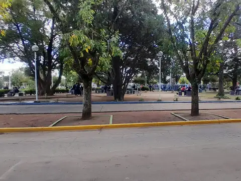 DESTINO COMERCIAL! CASA HISTORICA EN INMEJORABLE UBICACION