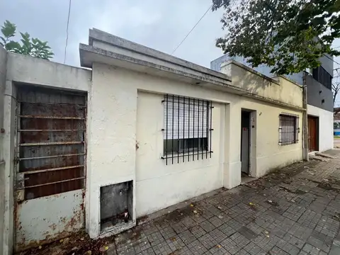 Casa en Venta en La Plata [Cod: 7253-482]