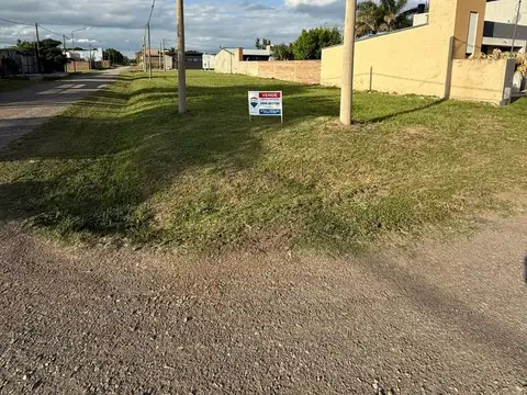 VENTA TERRENO sobre esquina - Pujato Norte.-