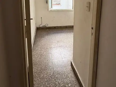 Depto Tipo Casa en Venta 50 años