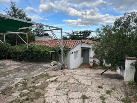 CASA 3 DORMITORIOS EN TANTI A 50 METROS DE LA RUTA