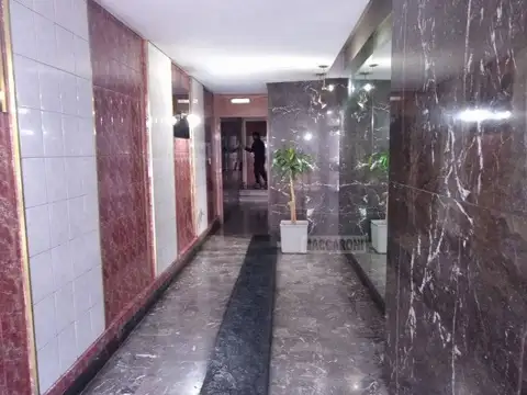 WARNES 500, Piso 3