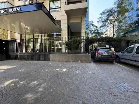 UN MUY BUEN MONOAMIBNETE COMODO Y GRANDE