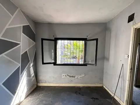 VENTA CASA 3 AMB BARRIO POMPEYA MERLO SUR