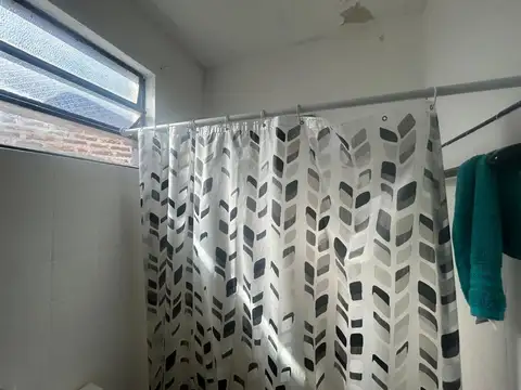 Depto Tipo Casa 5 ambientes con 2 baños