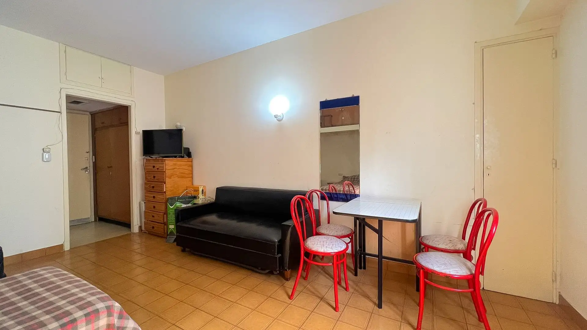 Venta dpto monoambiente zona Aldrey al frente