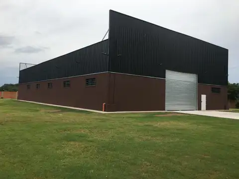 Zona industrial 100