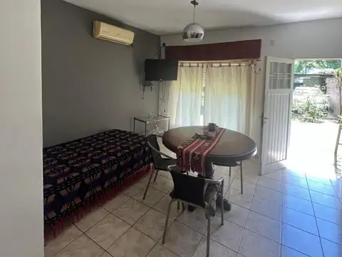 Depto Tipo Casa en Alquiler de 1 dormitorio