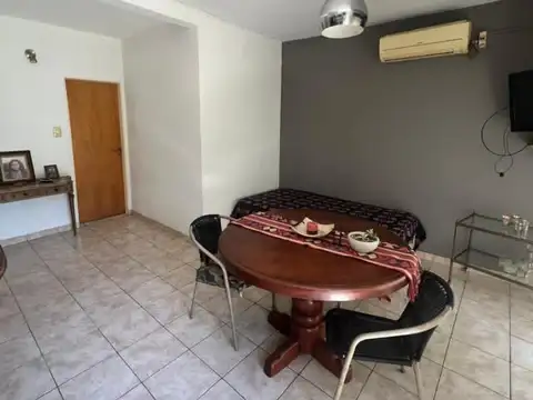 Depto Tipo Casa en Alquiler en Castelar Norte, $ 500.000