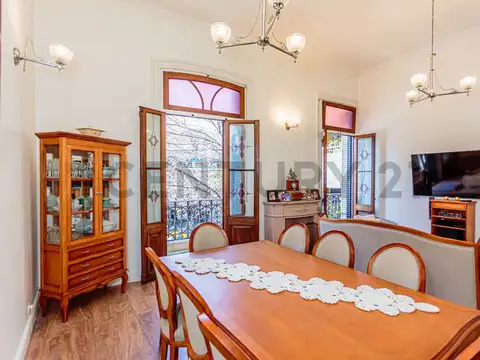 Departamento 5 ambientes con 3 baños