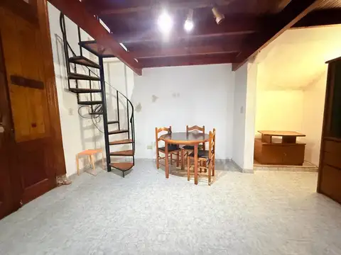 VENTA PH 2 AMB BARRACAS