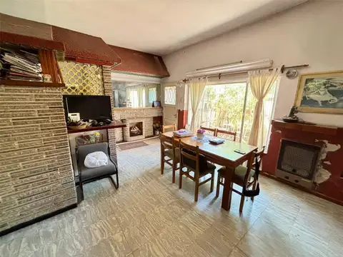 Depto Tipo Casa en Venta 60 años