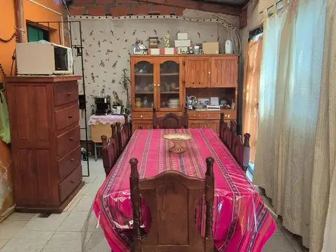 Casa en Venta con 4 cocheras