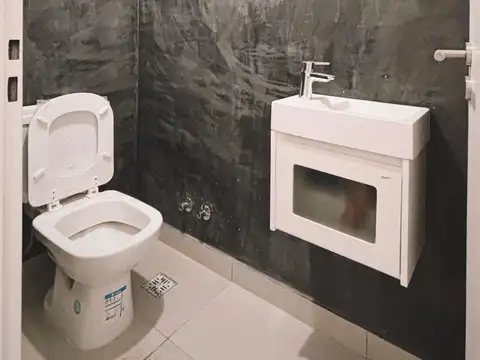 Semipiso a estrenar al frente